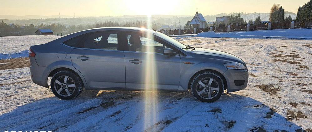 Ford Mondeo cena 9999 przebieg: 352000, rok produkcji 2009 z Brzesko małe 121